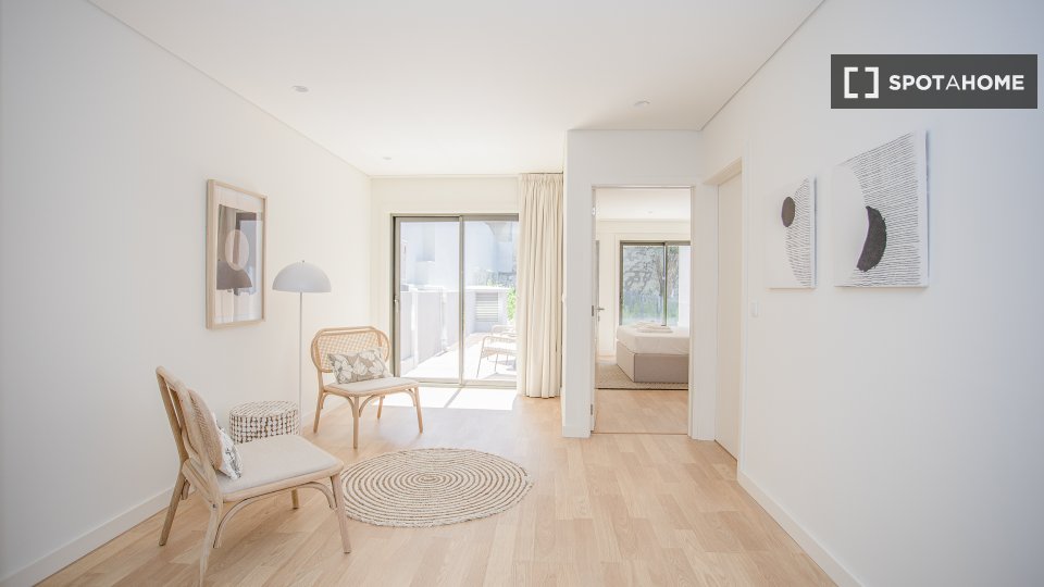 Apartment Porto, 1 bed, 74m² — photo 9