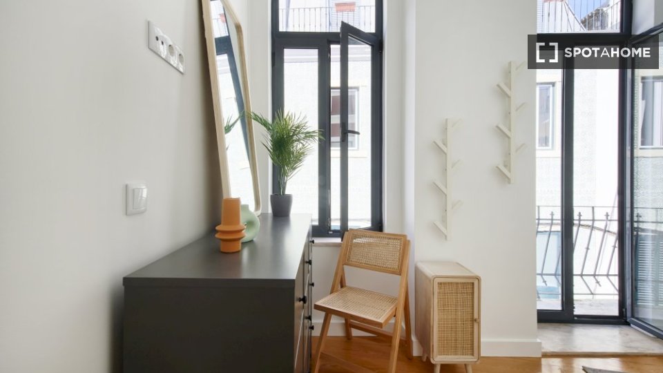 Apartment Lisbon, 1 bed — photo 11