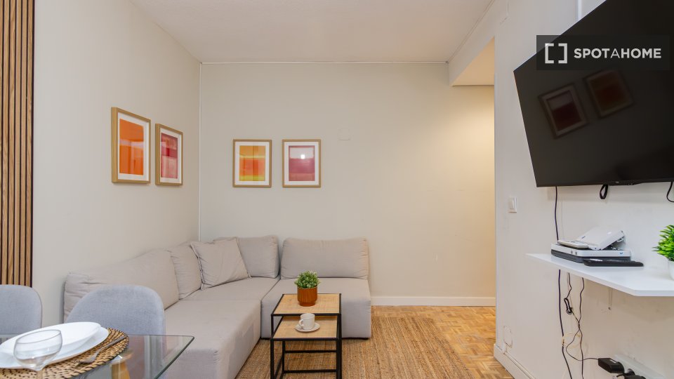 Double room Madrid, 5 beds — photo 28