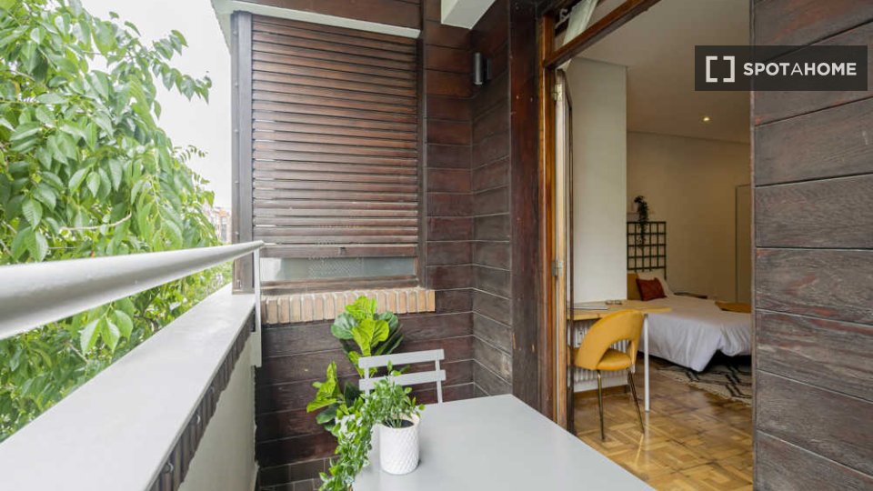 Double room Madrid, 7 beds — photo 23