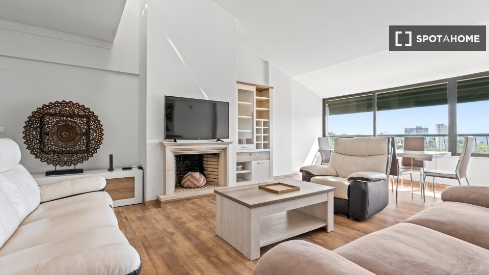 Apartment Lisbon, 4 beds, 280m² — photo 5