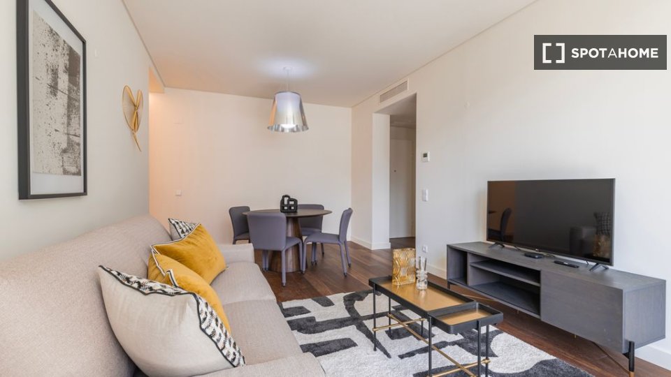 Apartment Lisbon, 1 bed — photo 18