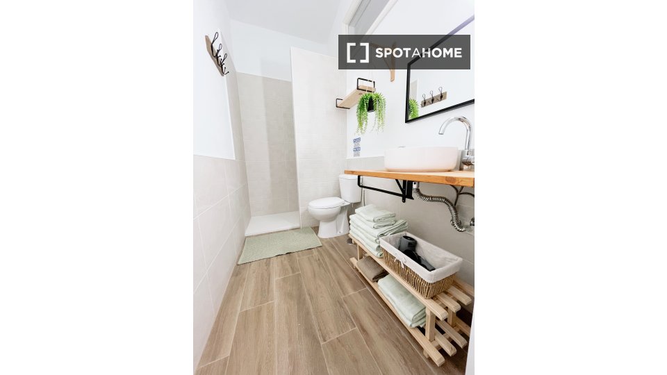 Apartment Santa_Cruz_De_Tenerife, 4 beds, 120m² — photo 8
