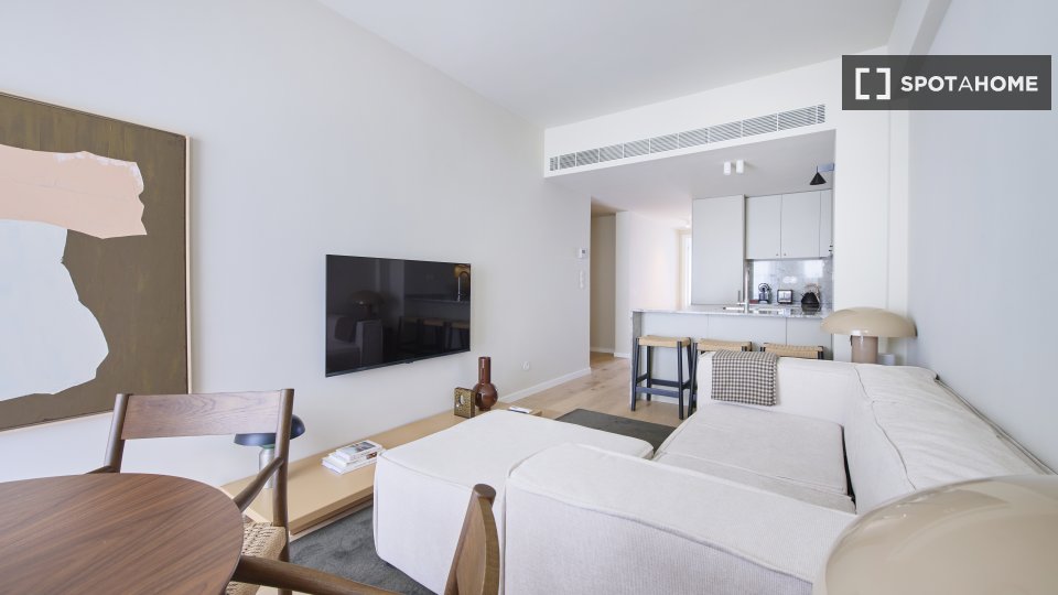 Apartment Lisbon, 1 bed — photo 8