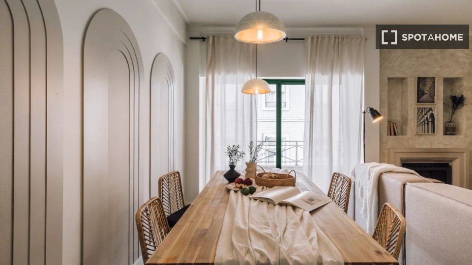 Apartment Lisbon, 1 bed — photo 2