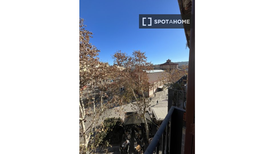Double room Barcelona, 2 beds, 120m² — photo 14
