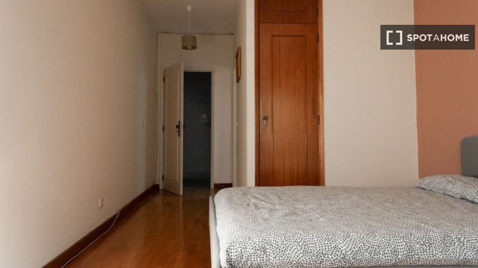 Double room Porto, 5 beds, 180m² — photo 10