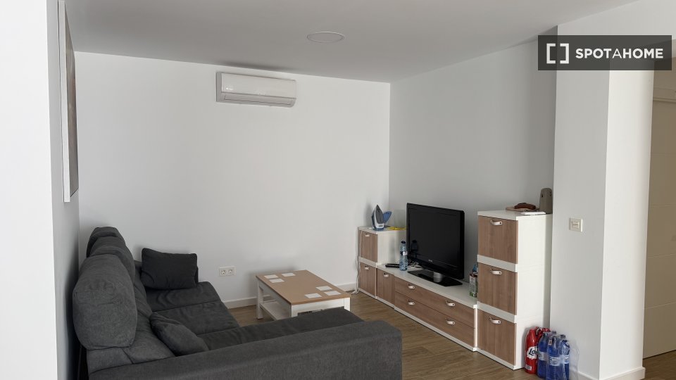 Double room Murcia, 3 beds, 100m² — photo 6