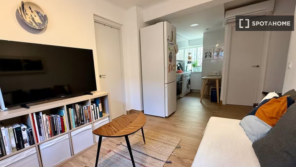 Apartment Madrid, 2 beds, 60m² — photo 7