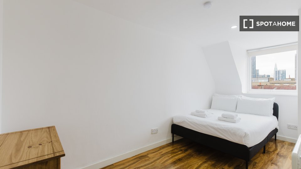 Apartment London, 2 beds — photo 9
