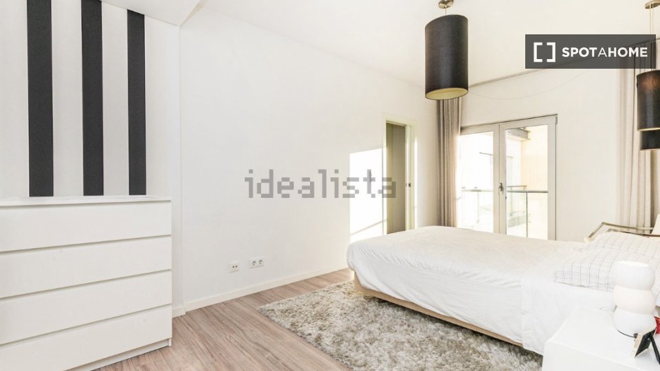 Apartment Lisbon, 2 beds, 120m² — photo 10