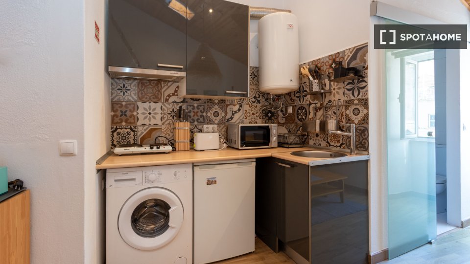 Apartment mono Lisbon, 30m² — photo 7