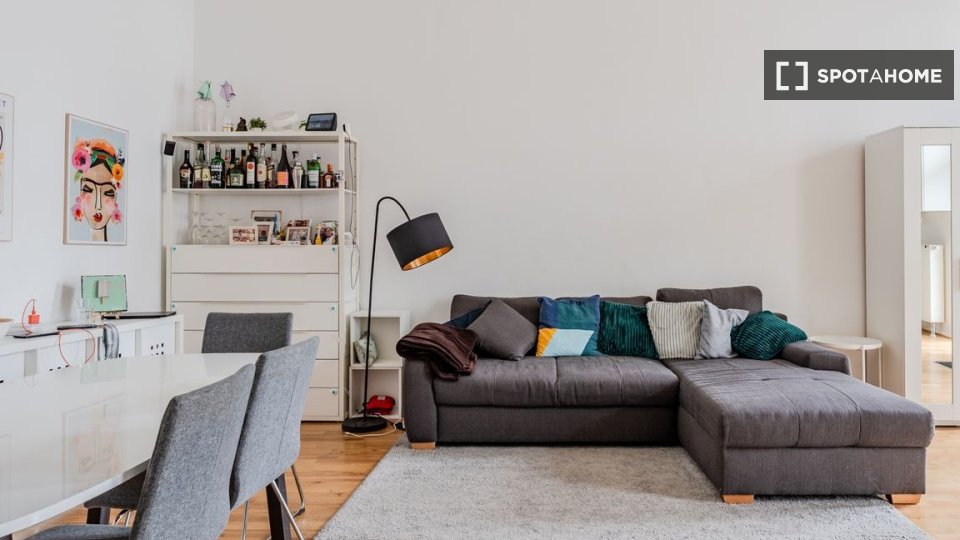 Apartment Berlin, 4 beds, 135m² — photo 1