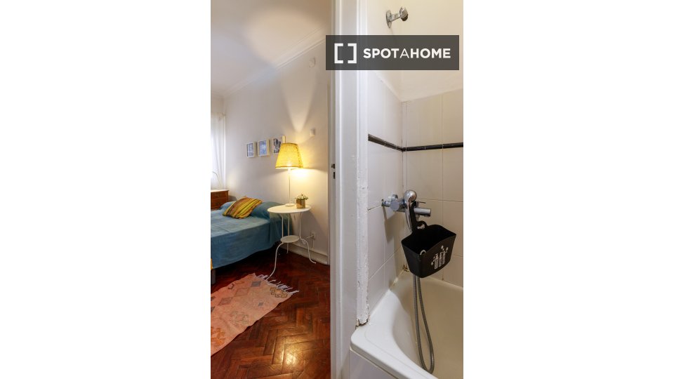 Apartment mono Lisbon — photo 13