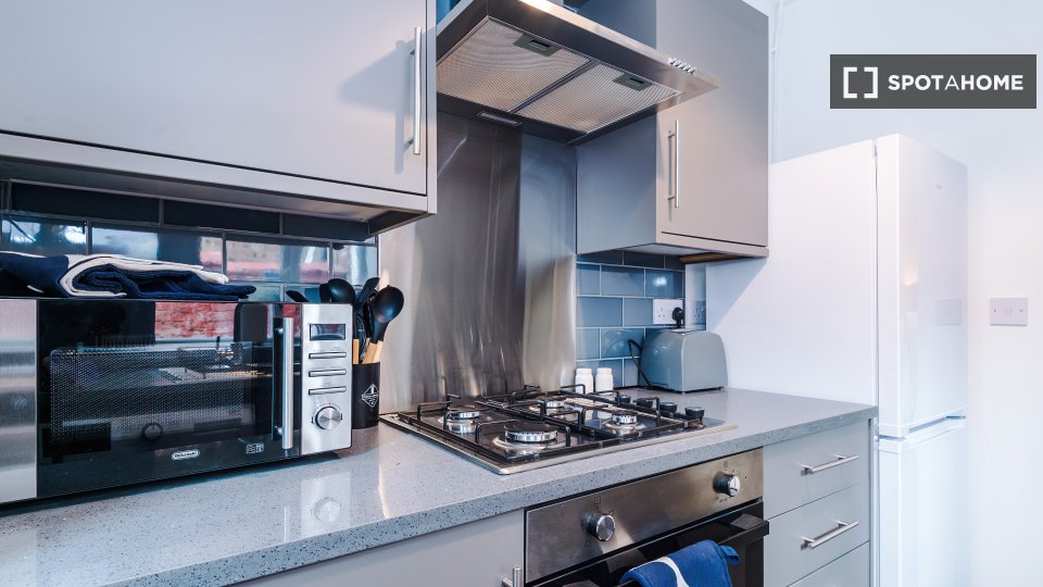 Apartment Manchester, 4 beds, 80m² — photo 7