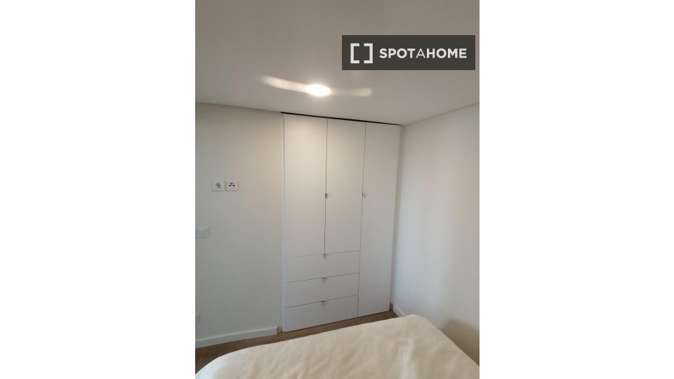 Apartment mono Lisbon, 35m² — photo 4