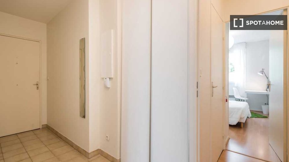 Double room Lyon, 3 beds, 80m² — photo 5