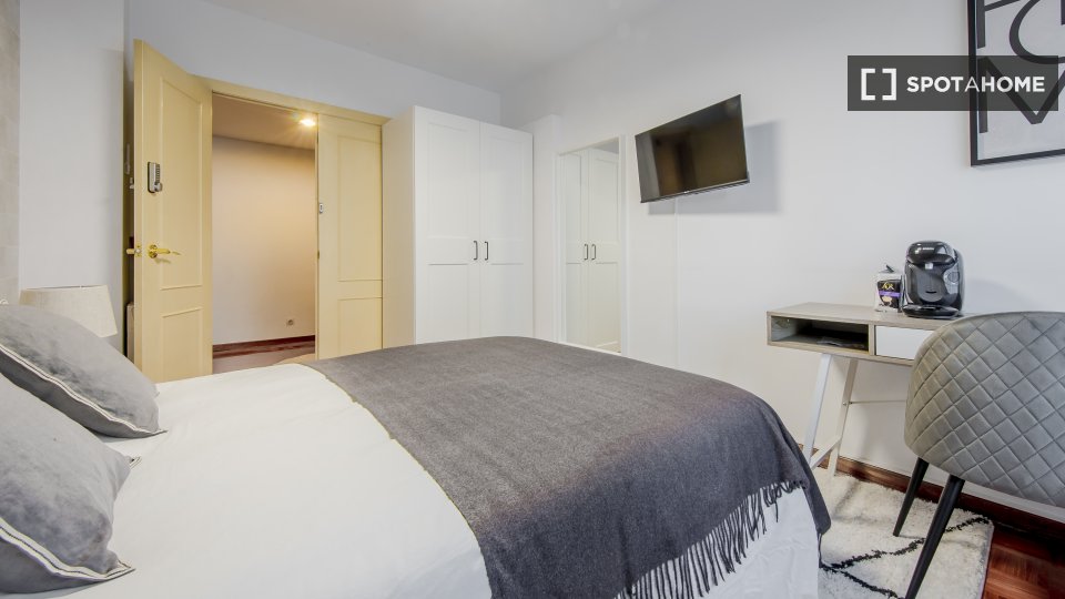 Double room Madrid, 7 beds — photo 4