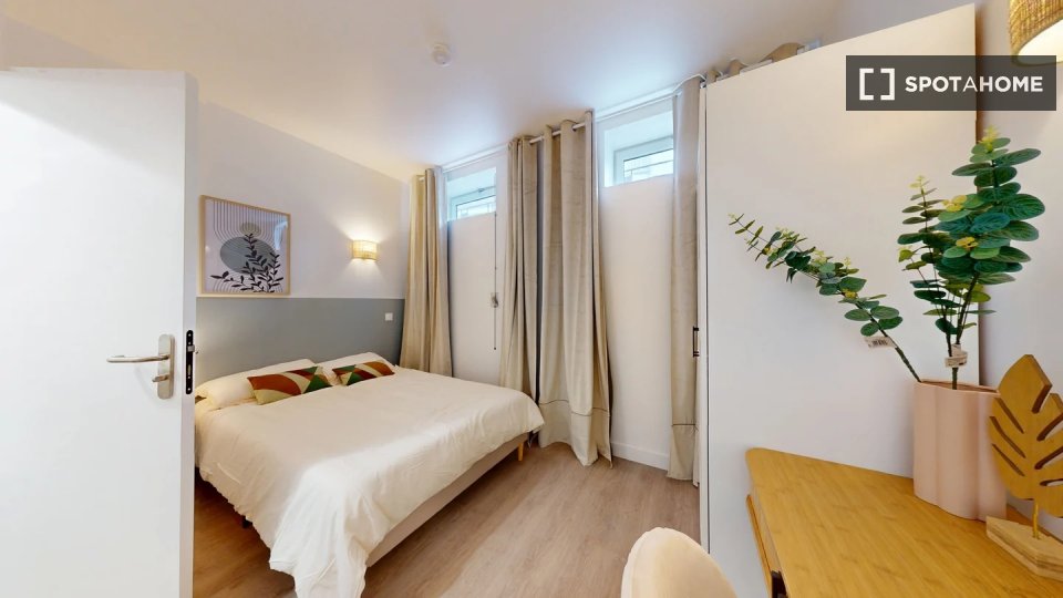 Double room Lyon, 17 beds — photo 66