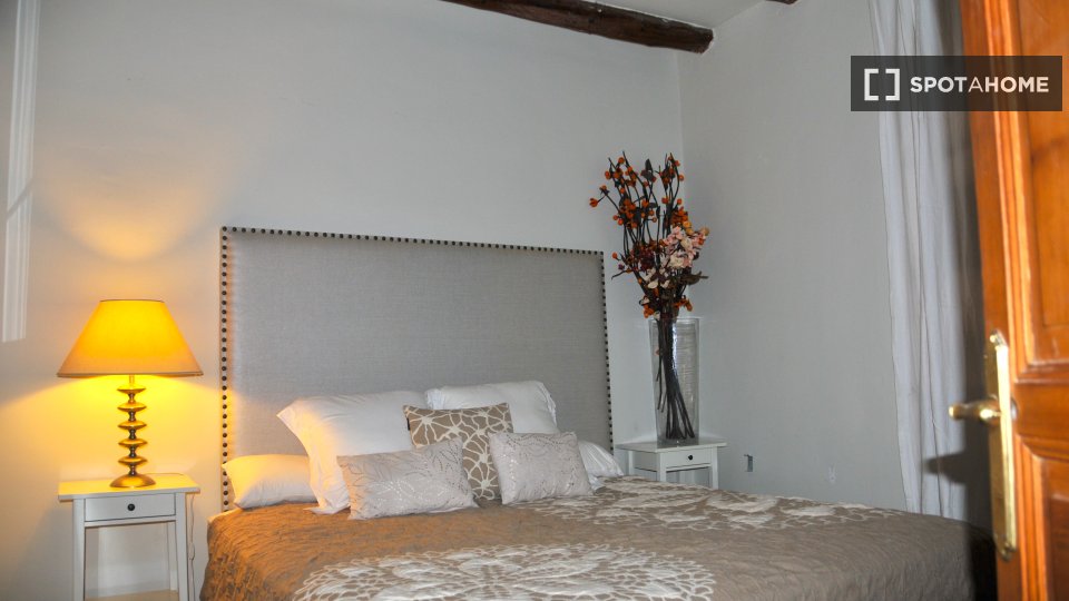 Apartment Madrid, 4 beds — photo 13