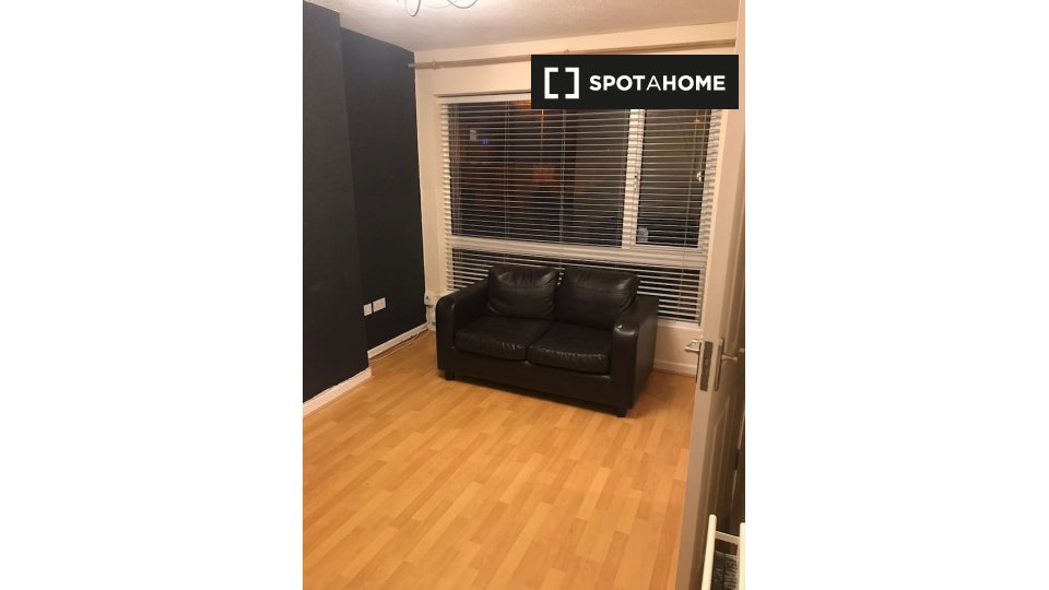 3bedroom house for rent in Collinstown, Dublin (ref 466464) Spotahome