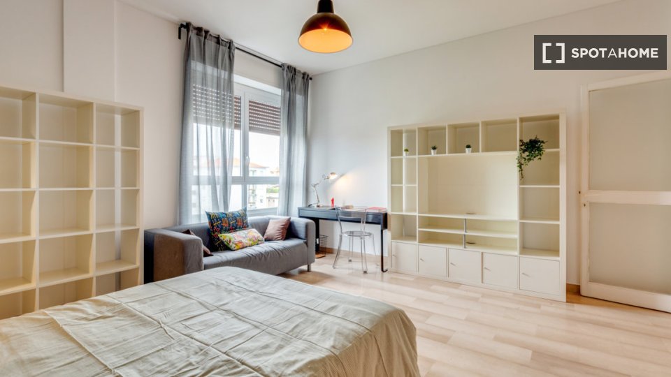 Double room Milan, 3 beds, 105m² — photo 12