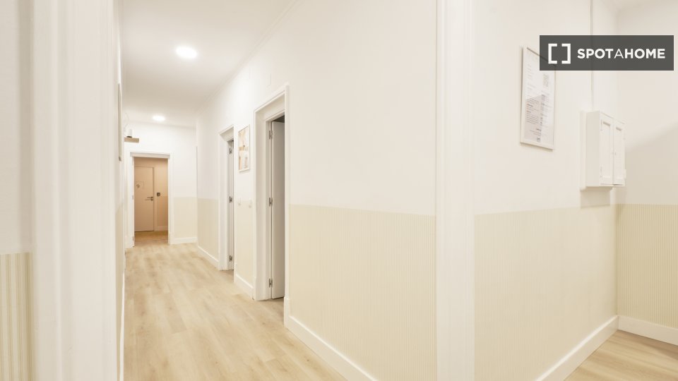 Double room Lisbon, 10 beds — photo 17