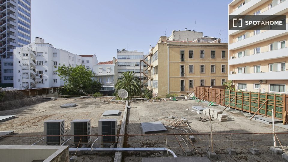 Double room Lisbon, 10 beds — photo 15