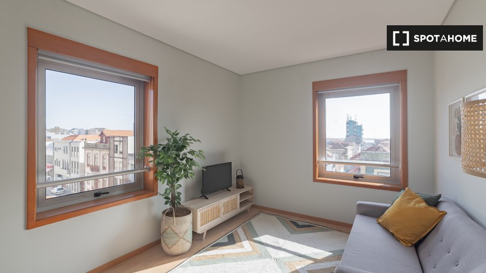Apartment Porto, 1 bed — photo 2