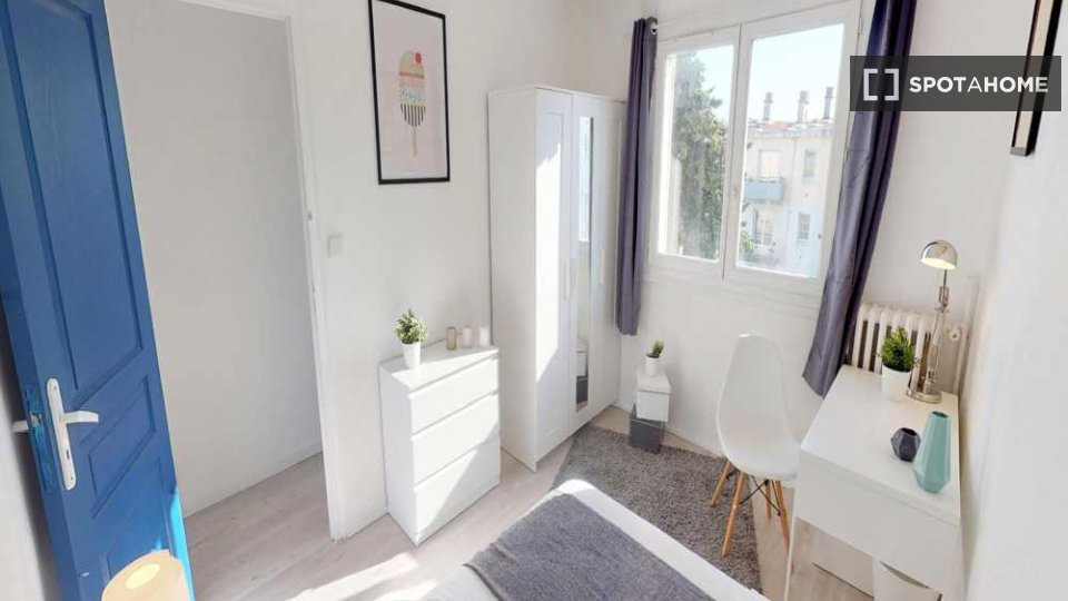 Double room Montpellier, 4 beds, 60m² — photo 6