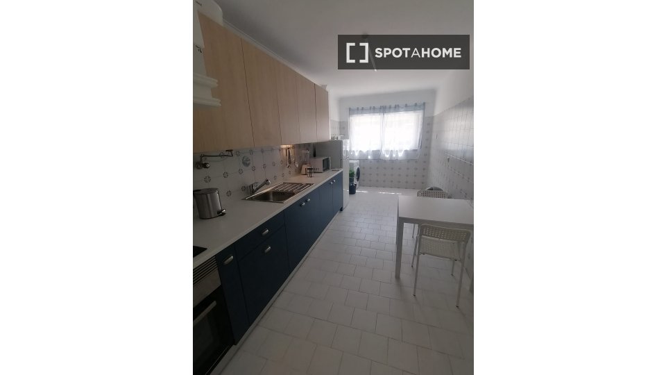 Apartment mono Lisbon, 60m² — photo 2