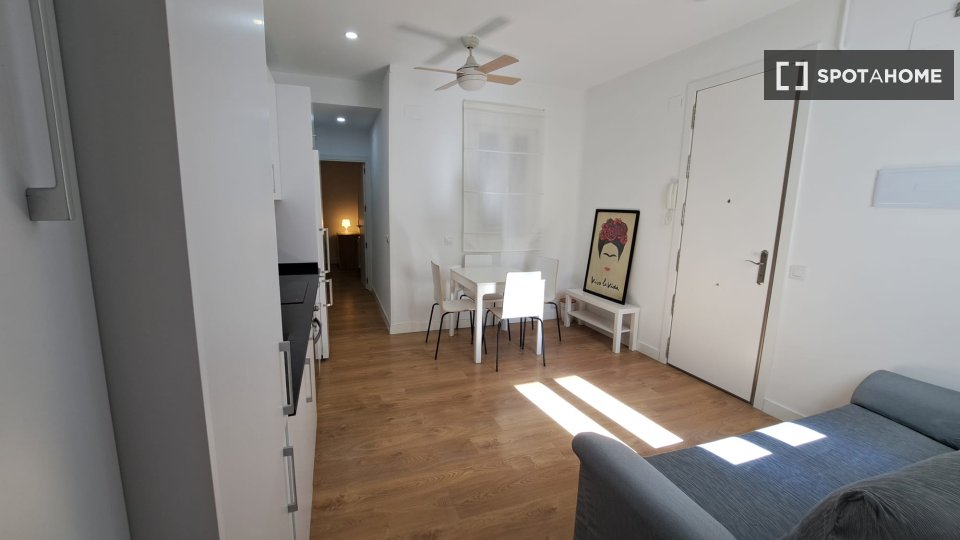 Apartment Madrid, 3 beds, 75m² — photo 10