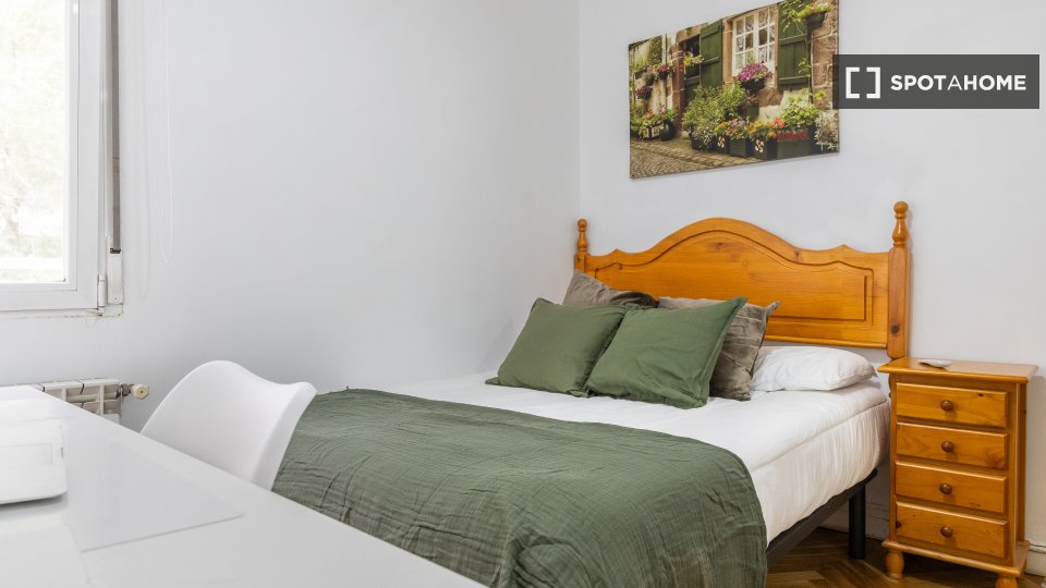 Double room Madrid, 5 beds — photo 13