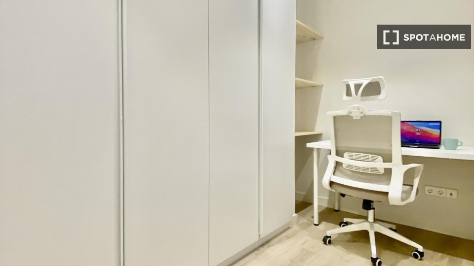 Apartment Madrid, 2 beds — photo 14