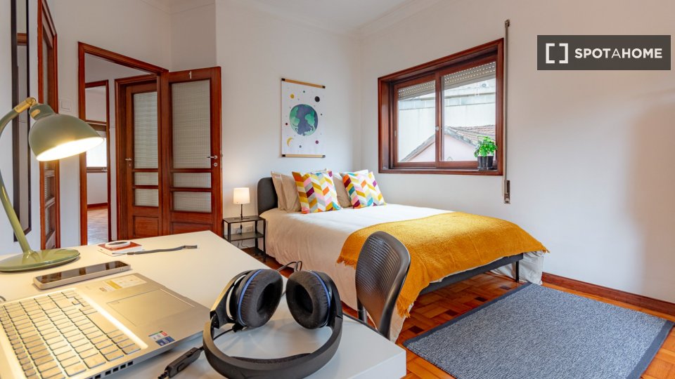 Double room Porto, 4 beds, 160m² — photo 6
