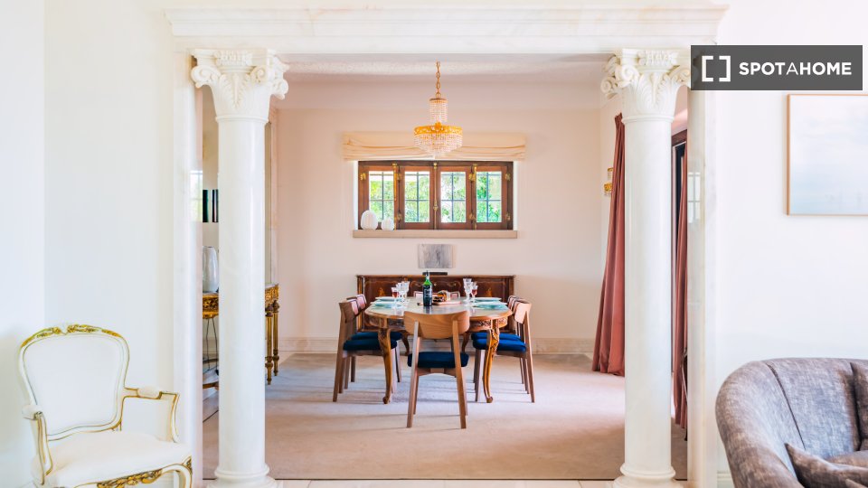Apartment Lisbon, 5 beds — photo 14