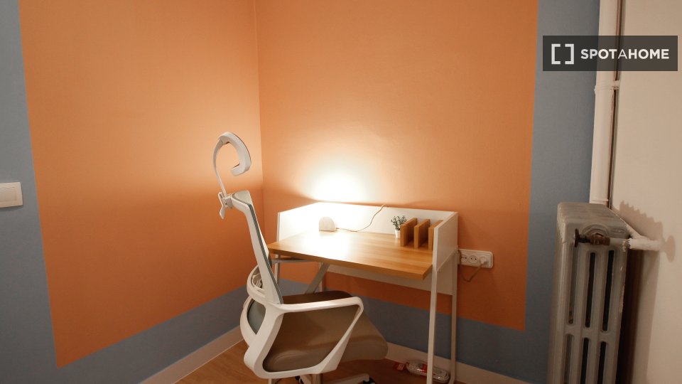 Double room Barcelona, 6 beds — photo 15