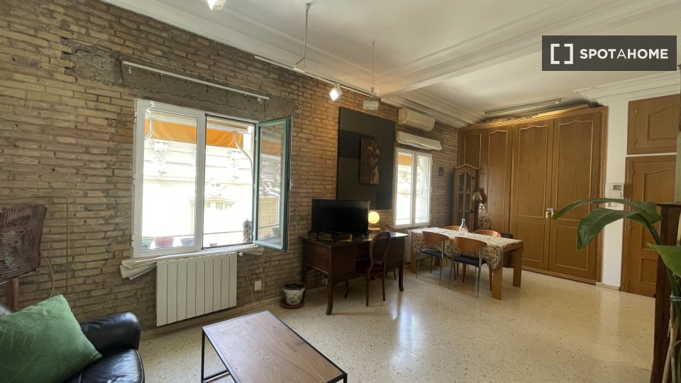 Apartment Valencia, 2 beds, 100m² — photo 18