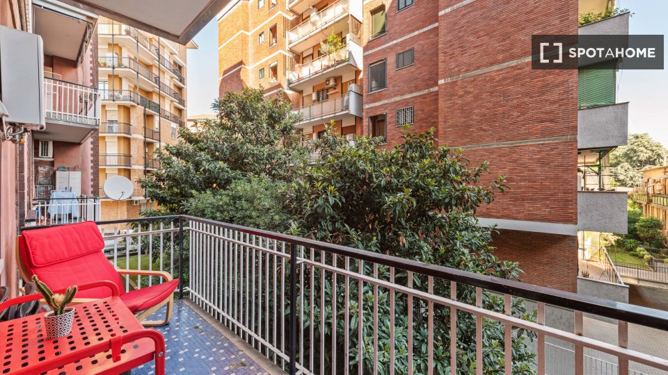 Double room Milan, 2 beds, 76m² — photo 11