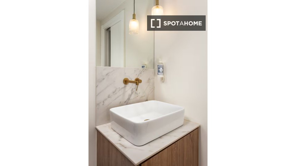 Apartment mono Lisbon — photo 17