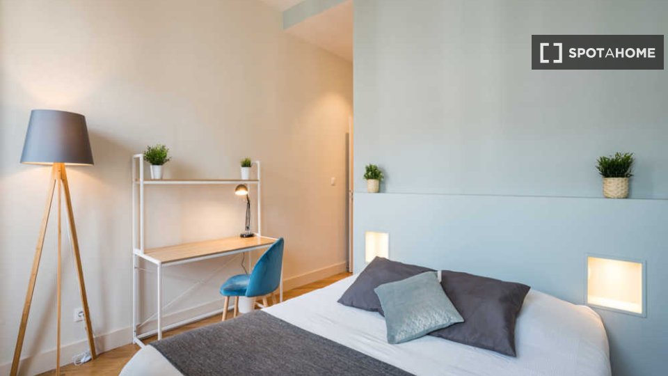 Habitación doble Lyon, 5 habitaciones, 150m² — foto 2
