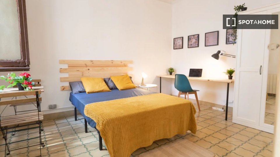 Double room Barcelona, 9 beds, 210m² — photo 6