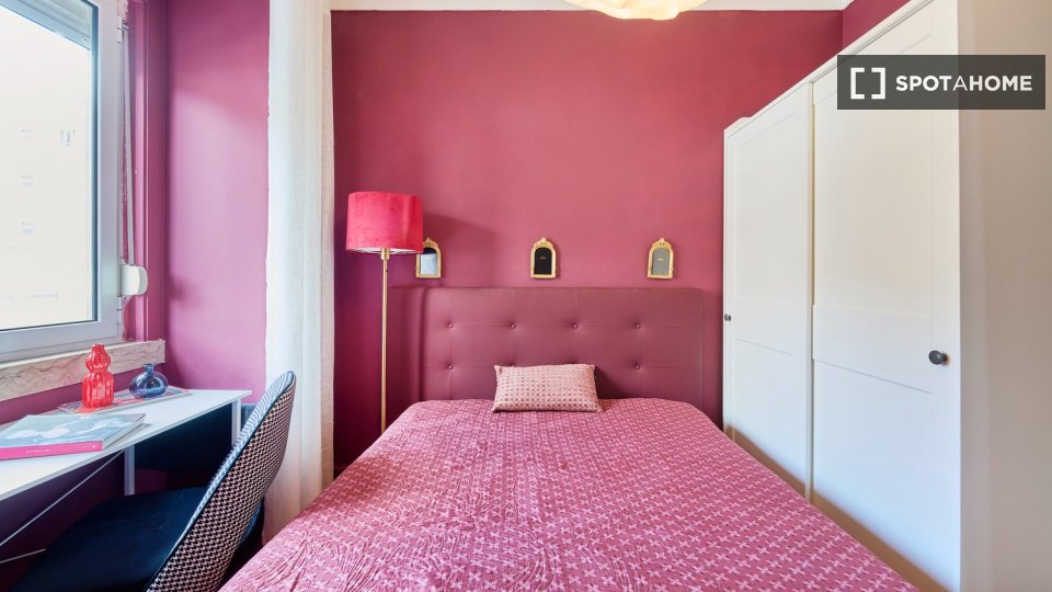 Double room Lisbon, 4 beds — photo 32