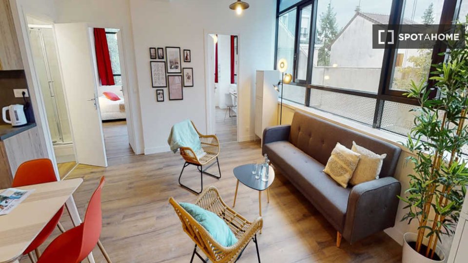 Double room Paris, 12 beds, 220m² — photo 8