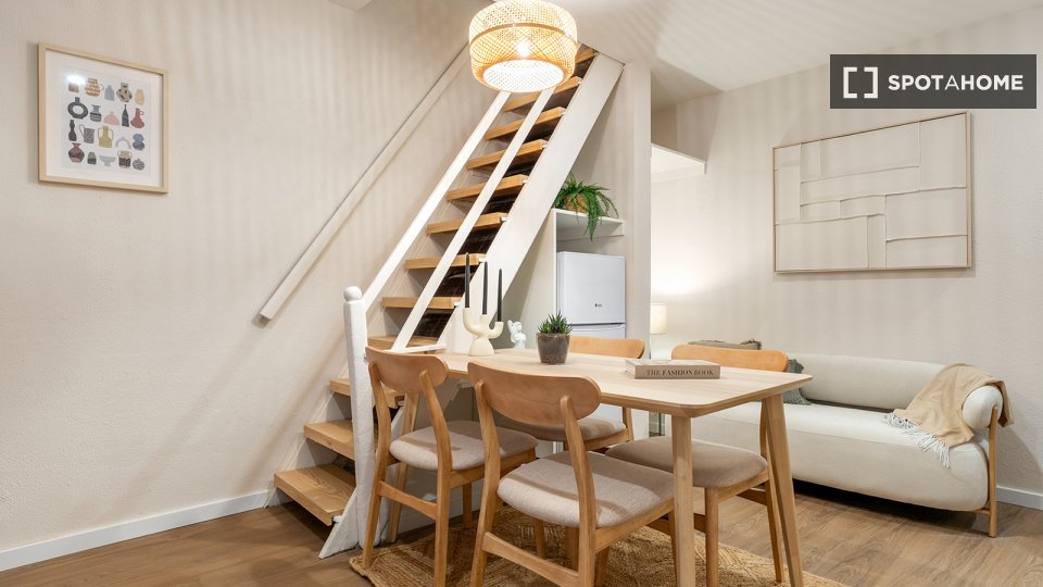 Apartment Lisbon, 1 bed — photo 8