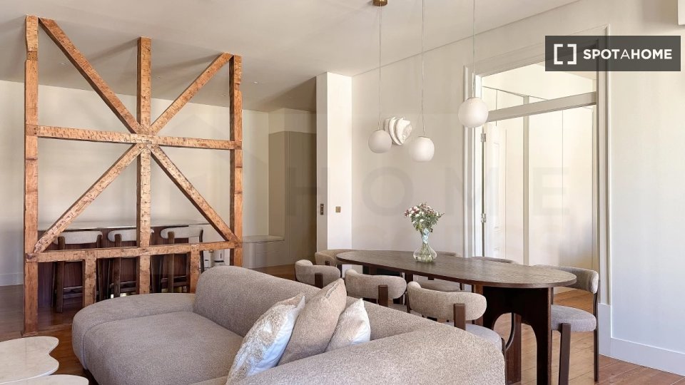 Apartment Lisbon, 3 beds, 180m² — photo 12