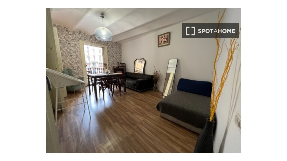 Double room Barcelona, 3 beds, 150m² — photo 24