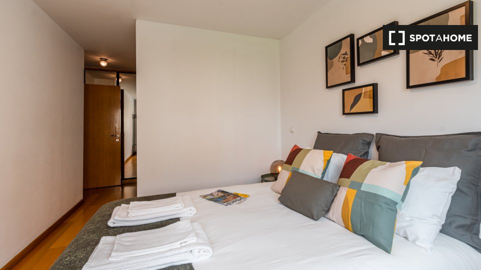 Apartment Lisbon, 1 bed, 76m² — photo 3