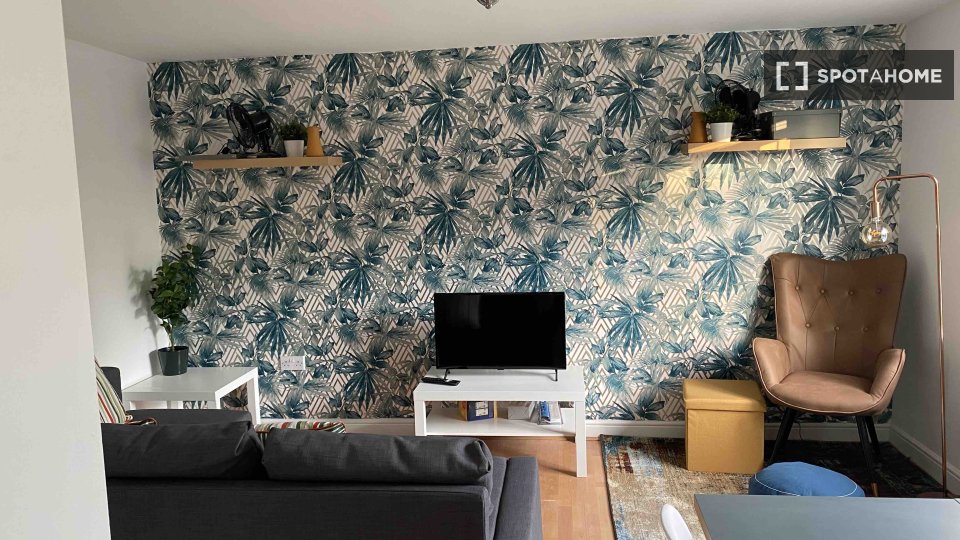 Apartment London, 2 beds, 62m² — photo 8