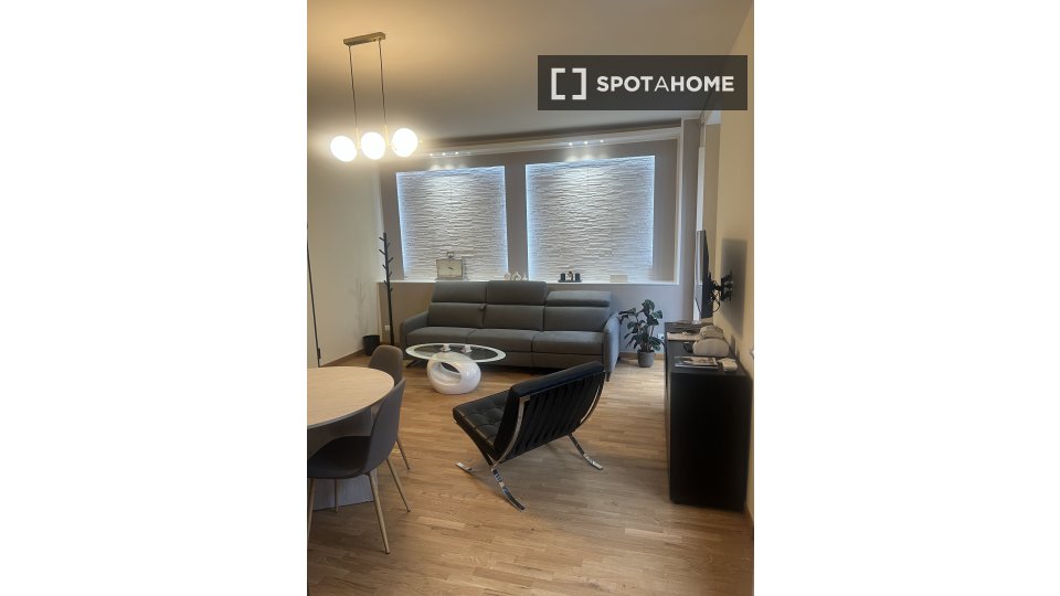 Apartment Turin, 1 bed, 67m² — photo 2
